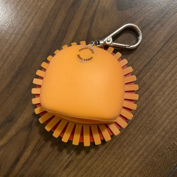 Bath And Body Works Roaring Lion Pocketbac Holder - Picture 3 of 4